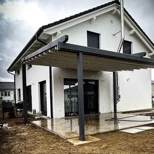 Freistehende Pergola